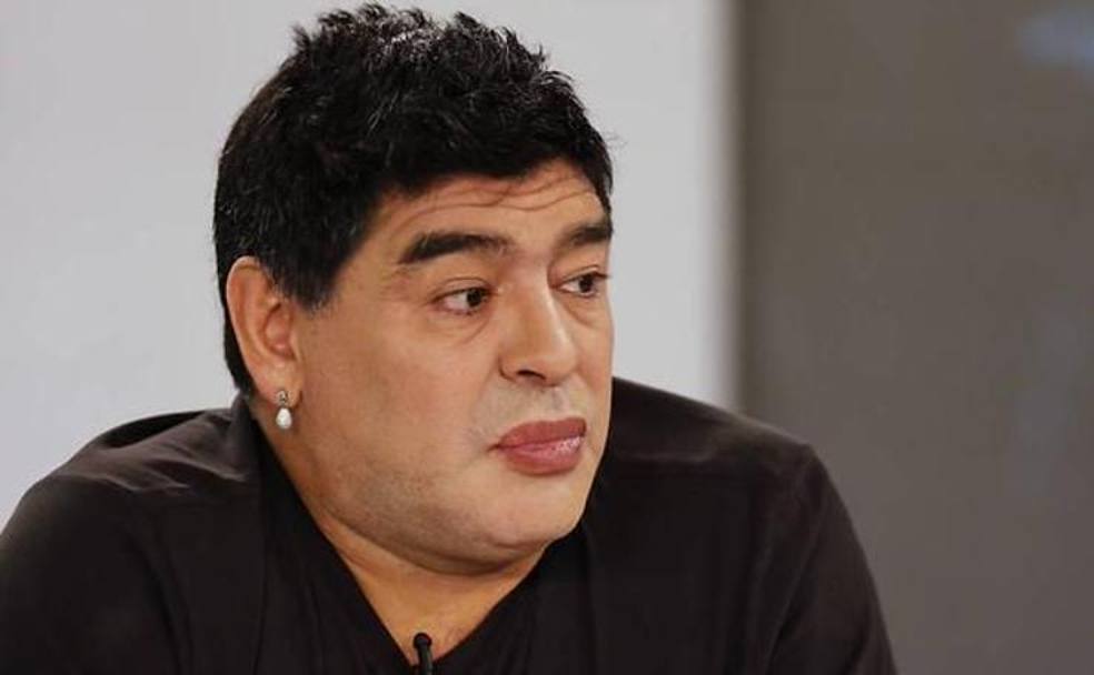 Diego Armando Maradona alla trasmissione De Zurda, su Tele Sur: fa un po’ impressione col volto ringiovanito e “tirato”...